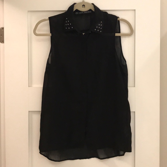 Zara Light Sleeveless Blouse - Picture 1 of 5